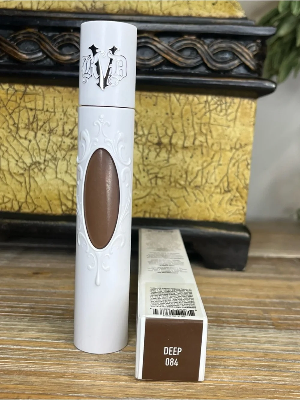 KVD Vegan Beauty True Portrait Liquid-to-Powder Foundation-Deep 084-NIB